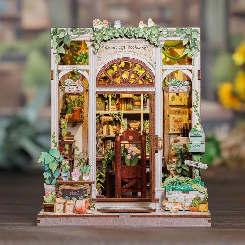 Nature-Inspired Bookshop Book Nook with LED Lights